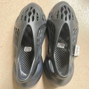 Yeezy foam runner onyx